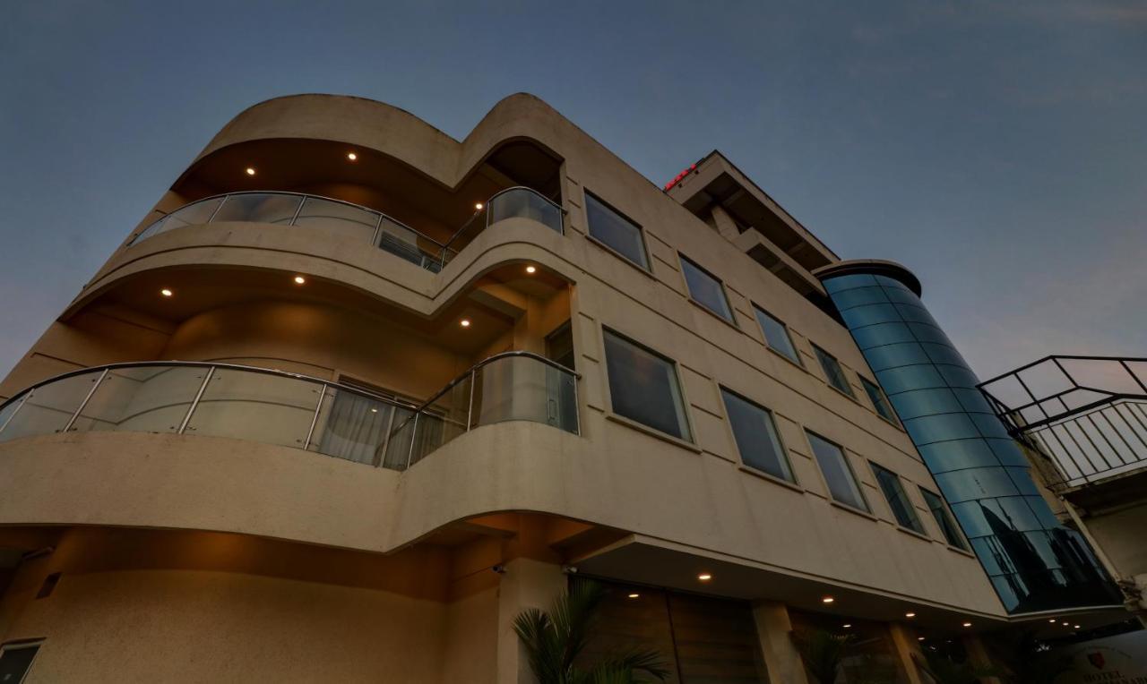 Treebo Tryst Sreepadmanabha Balaramapuram Hotell Kovalam Exteriör bild